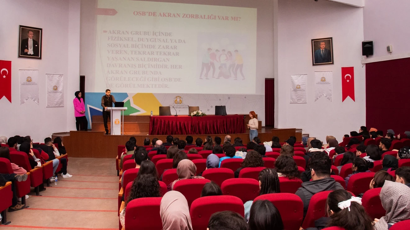 “Özel Gereksinimli Bireylerin Farkındalığı" konulu Öğrenci ve Öğretim Elemanı Bilgilendirme Konferansı düzenlendi